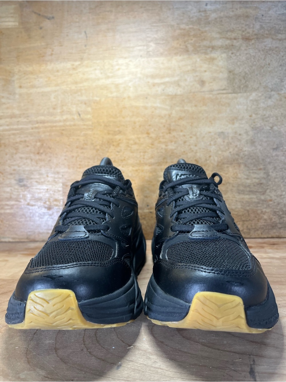 Hoka One One Clifton L Womens Size 7.5 Walking Shoes Sneakers Black Gum - Picture 2 of 12